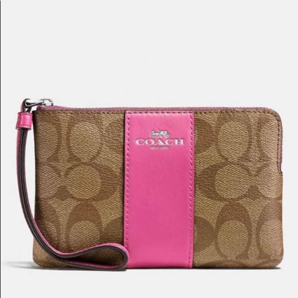 💯 Corner Zip Wristlet In Signature Canvas 💯